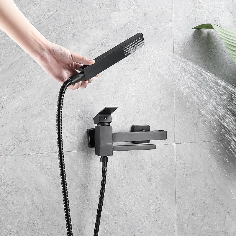 Traditional Style Tub Faucet Copper Wall Mount Tub Faucet in Black Clearhalo 'Bathroom Remodel & Bathroom Fixtures' 'Bathtub Faucets' 'bathtub_faucets' 'Home Improvement' 'home_improvement' 'home_improvement_bathtub_faucets' 1200x1200_5153e3b1-37c5-404c-8402-225a22047d5b