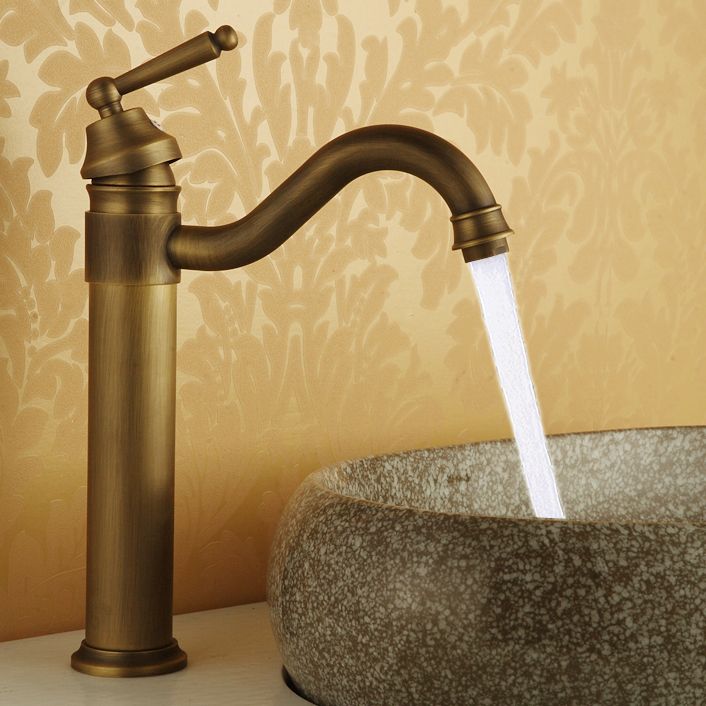 Vintage Wide Spread Bathroom Faucet Farmhouse Lever Lavatory Faucet Clearhalo 'Bathroom Remodel & Bathroom Fixtures' 'Bathroom Sink Faucets' 'Bathroom Sinks & Faucet Components' 'bathroom_sink_faucets' 'Home Improvement' 'home_improvement' 'home_improvement_bathroom_sink_faucets' 1200x1200_526ca418-b9f0-4be7-81bb-b3180680a0e8