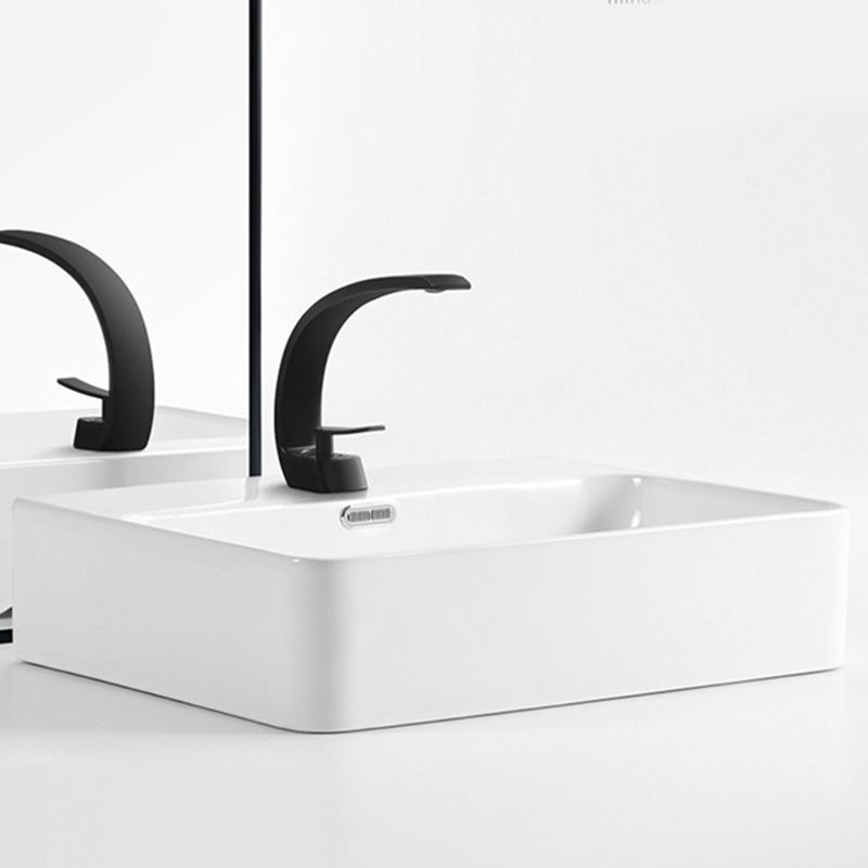 Modern Style Rectangular Vessel Sink with 1-Faucet Hole Porcelain Wash Stand Clearhalo 'Bathroom Remodel & Bathroom Fixtures' 'Bathroom Sinks & Faucet Components' 'Bathroom Sinks' 'bathroom_sink' 'Home Improvement' 'home_improvement' 'home_improvement_bathroom_sink' 1200x1200_538a50ab-11b3-44dc-9ac2-9e8a5656687b