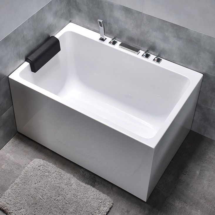 Modern Rectangular Bathtub Acrylic Center Soaking White Bath Clearhalo 'Bathroom Remodel & Bathroom Fixtures' 'Bathtubs' 'Home Improvement' 'home_improvement' 'home_improvement_bathtubs' 'Showers & Bathtubs' 1200x1200_57aca468-d03d-4793-af26-4cb2870518be