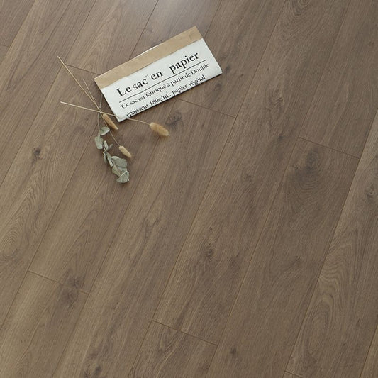 Brown Wood Laminate Flooring Scratch Resistance Matte Laminate Plank Flooring Clearhalo 'Flooring 'Home Improvement' 'home_improvement' 'home_improvement_laminate_flooring' 'Laminate Flooring' 'laminate_flooring' Walls and Ceiling' 1200x1200_588dd04d-2c5d-4034-bb3a-e7fa259e369c