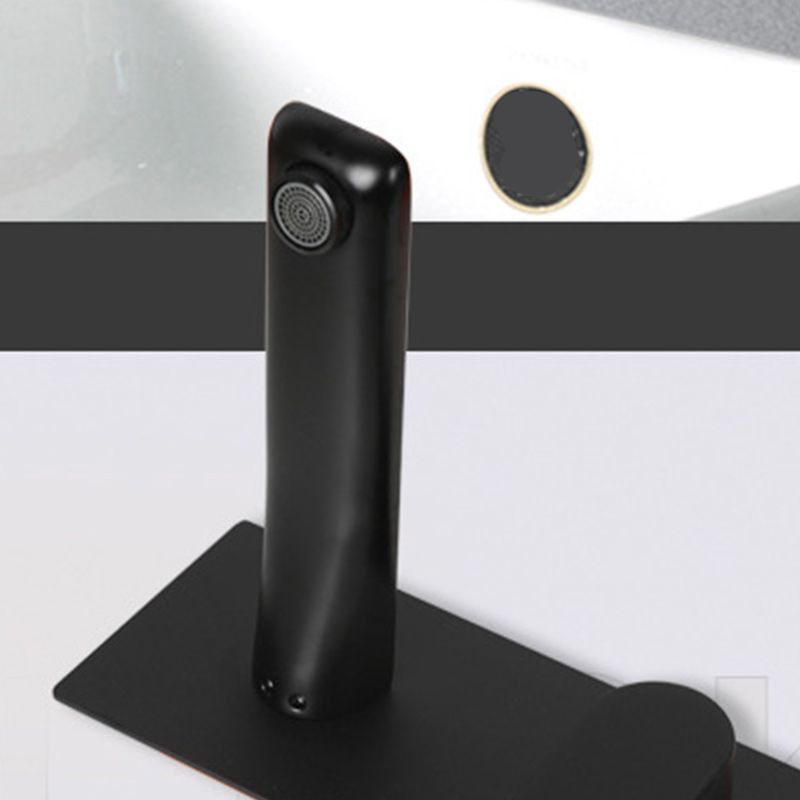 Contemporary Style Faucets Wall Mounted Faucets with Lever Handles Clearhalo 'Bathroom Remodel & Bathroom Fixtures' 'Bathroom Sink Faucets' 'Bathroom Sinks & Faucet Components' 'bathroom_sink_faucets' 'Home Improvement' 'home_improvement' 'home_improvement_bathroom_sink_faucets' 1200x1200_598532d2-fe92-40d8-8102-c9cda992b9d9