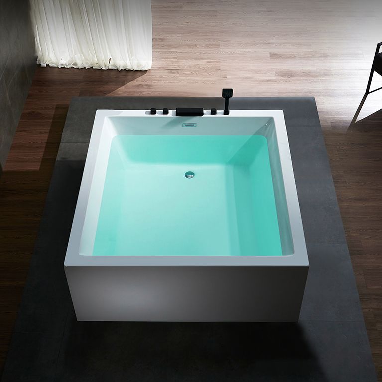 Modern Square Bath Stand Alone Acrylic Soaking White Bathtub Clearhalo 'Bathroom Remodel & Bathroom Fixtures' 'Bathtubs' 'Home Improvement' 'home_improvement' 'home_improvement_bathtubs' 'Showers & Bathtubs' 1200x1200_5a561795-d9a0-44c4-9ce0-85a847e07ba2