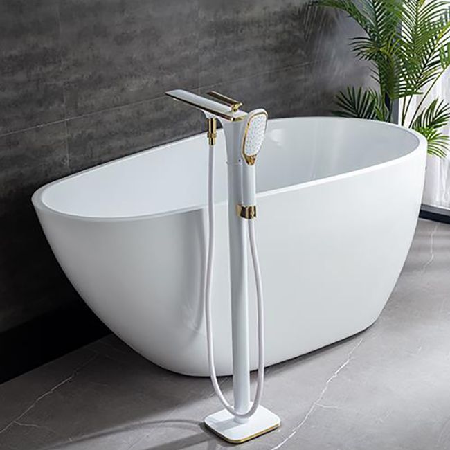 Traditional Floor Mounted Swivel Freestanding Tub Filler Metal Freestanding Faucet Clearhalo 'Bathroom Remodel & Bathroom Fixtures' 'Bathtub Faucets' 'bathtub_faucets' 'Home Improvement' 'home_improvement' 'home_improvement_bathtub_faucets' 1200x1200_5b37ec48-503a-4c81-a929-132cd17529ad
