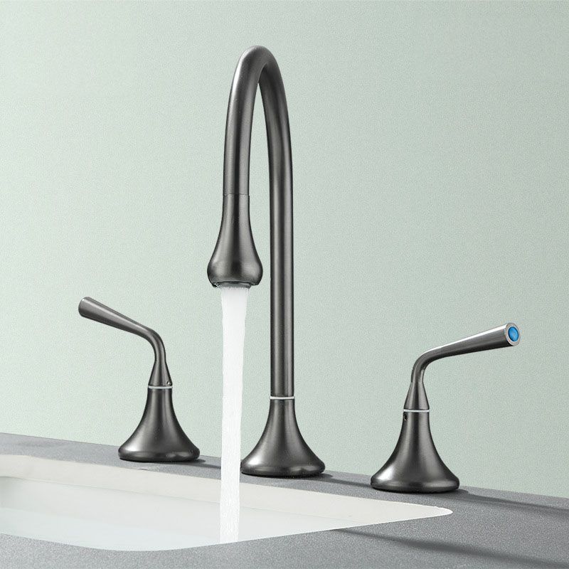 Double Handle Tub Filler Deck Mounted High Arc Brass Modern Roman Tub Filler Clearhalo 'Bathroom Remodel & Bathroom Fixtures' 'Bathtub Faucets' 'bathtub_faucets' 'Home Improvement' 'home_improvement' 'home_improvement_bathtub_faucets' 1200x1200_5bfb48dc-aa68-4cb9-b591-bed6a354bcc5