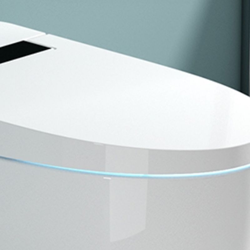 One Piece Toilet Modern Porcelain Floor Mounted Flush Toilet Clearhalo 'Bathroom Remodel & Bathroom Fixtures' 'Home Improvement' 'home_improvement' 'home_improvement_toilets' 'Toilets & Bidets' 'Toilets' 1200x1200_5c2d5441-6303-4cb8-9850-2aba12a43b53