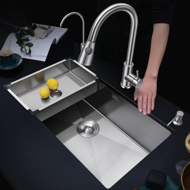 Single Bowl Kitchen Sink Stainless Steel Kitchen Sink with Drain Assembly Clearhalo 'Home Improvement' 'home_improvement' 'home_improvement_kitchen_sinks' 'Kitchen Remodel & Kitchen Fixtures' 'Kitchen Sinks & Faucet Components' 'Kitchen Sinks' 'kitchen_sinks' 1200x1200_5cb5e976-606e-4499-8c33-8ee74af317db