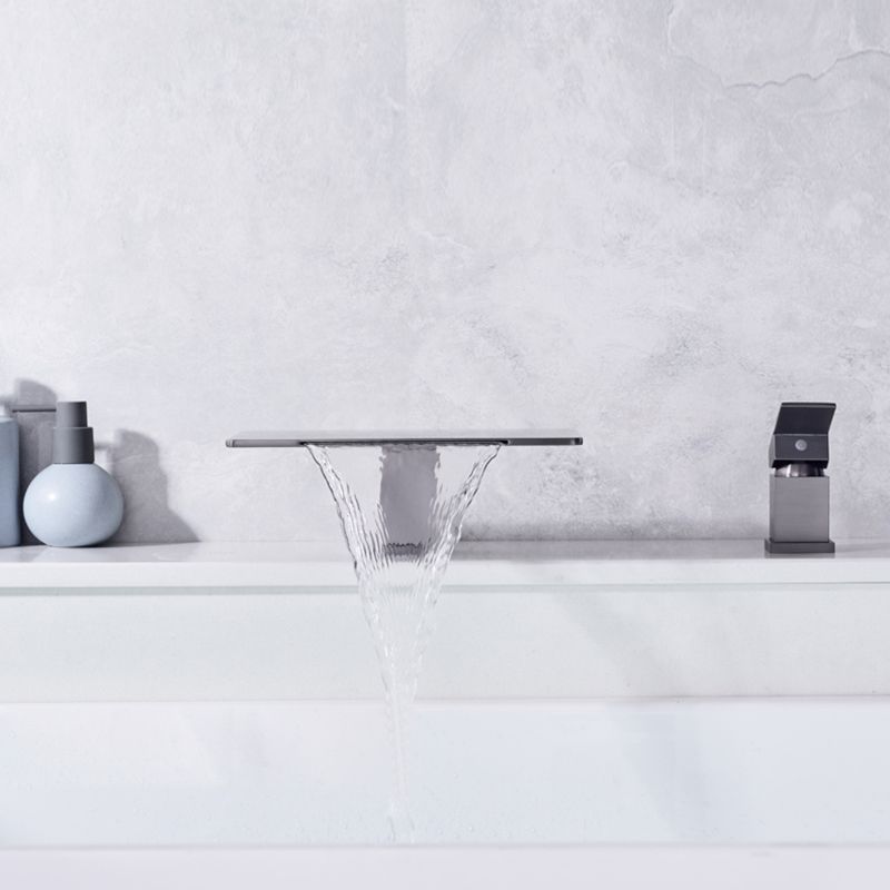 Modern Deck Mounted Metal Freestanding Tub Filler Waterfall Freestanding Faucet Clearhalo 'Bathroom Remodel & Bathroom Fixtures' 'Bathtub Faucets' 'bathtub_faucets' 'Home Improvement' 'home_improvement' 'home_improvement_bathtub_faucets' 1200x1200_5cea4bdf-5e31-4be7-9b74-6a140a6300bb