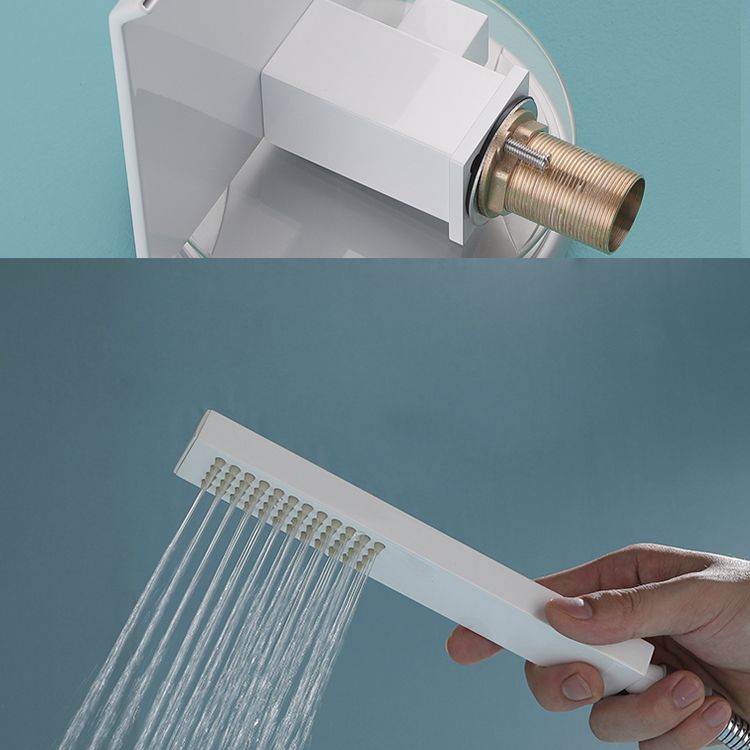 Modern Style Roman Tub Filler Deck-Mount Low Arc Copper Roman Tub Filler Clearhalo 'Bathroom Remodel & Bathroom Fixtures' 'Bathtub Faucets' 'bathtub_faucets' 'Home Improvement' 'home_improvement' 'home_improvement_bathtub_faucets' 1200x1200_603b8d61-ee7c-4052-8397-2695d8caffdf