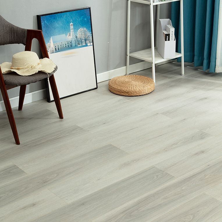 Modern E0 Solid Wood Laminate Flooring in Natural, Click-Lock, Waterproof Clearhalo 'Flooring 'Home Improvement' 'home_improvement' 'home_improvement_laminate_flooring' 'Laminate Flooring' 'laminate_flooring' Walls and Ceiling' 1200x1200_60739379-b3f7-4182-83fc-6ecc9362aa29