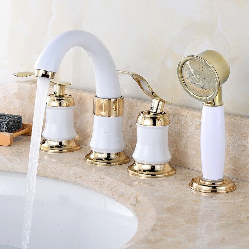 Luxury Rotatable Widespread Sink Faucet Circular Lever Handle Faucet with Water Hose Clearhalo 'Bathroom Remodel & Bathroom Fixtures' 'Bathroom Sink Faucets' 'Bathroom Sinks & Faucet Components' 'bathroom_sink_faucets' 'Home Improvement' 'home_improvement' 'home_improvement_bathroom_sink_faucets' 1200x1200_62836038-9cf3-43a6-a2f3-23a99c3e6b04