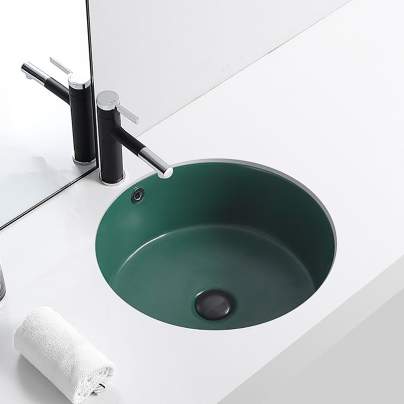 Porcelain Bathroom Sink Round Vessel Lavatory Sink with Pop-Up Drain Clearhalo 'Bathroom Remodel & Bathroom Fixtures' 'Bathroom Sinks & Faucet Components' 'Bathroom Sinks' 'bathroom_sink' 'Home Improvement' 'home_improvement' 'home_improvement_bathroom_sink' 1200x1200_631a6eba-fdd4-4856-9e48-aecec0b1953b