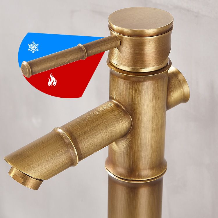 Modern Freestanding Bathtub Faucet Brass Floor Mount Free Standing Tub Filler Faucet Clearhalo 'Bathroom Remodel & Bathroom Fixtures' 'Bathtub Faucets' 'bathtub_faucets' 'Home Improvement' 'home_improvement' 'home_improvement_bathtub_faucets' 1200x1200_634ae6b6-0b92-4bf3-b382-2b8062775bf1