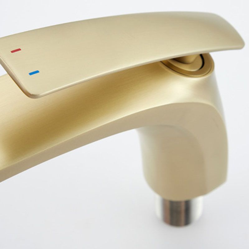 Gorgeous Metal Sink Faucet Plain Low Arc Centerset Bathroom Sink Faucet Clearhalo 'Bathroom Remodel & Bathroom Fixtures' 'Bathroom Sink Faucets' 'Bathroom Sinks & Faucet Components' 'bathroom_sink_faucets' 'Home Improvement' 'home_improvement' 'home_improvement_bathroom_sink_faucets' 1200x1200_640947ed-3779-4ac2-9b4c-3441755514aa