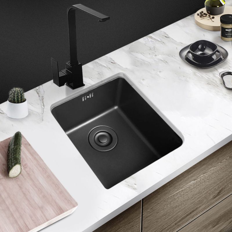 Black Stainless Steel Sink Single Bowl Undermount Sink with Basket Strainer Clearhalo 'Home Improvement' 'home_improvement' 'home_improvement_kitchen_sinks' 'Kitchen Remodel & Kitchen Fixtures' 'Kitchen Sinks & Faucet Components' 'Kitchen Sinks' 'kitchen_sinks' 1200x1200_64db2409-3545-4be0-816a-10b131dd808b