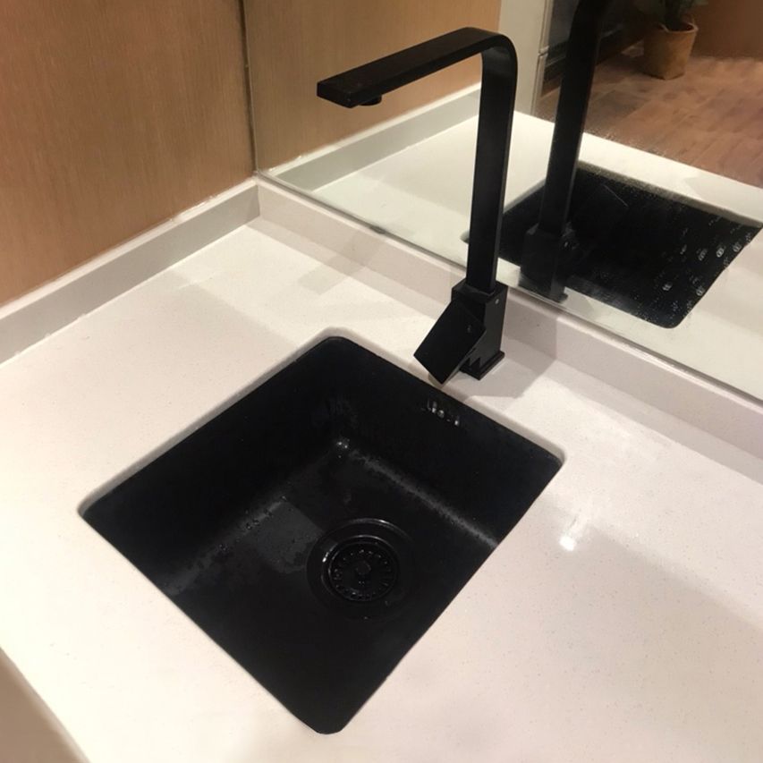 Black Stainless Steel Sink Single Bowl Undermount Sink with Basket Strainer Clearhalo 'Home Improvement' 'home_improvement' 'home_improvement_kitchen_sinks' 'Kitchen Remodel & Kitchen Fixtures' 'Kitchen Sinks & Faucet Components' 'Kitchen Sinks' 'kitchen_sinks' 1200x1200_68c65953-f259-440b-9d17-386cc240c678