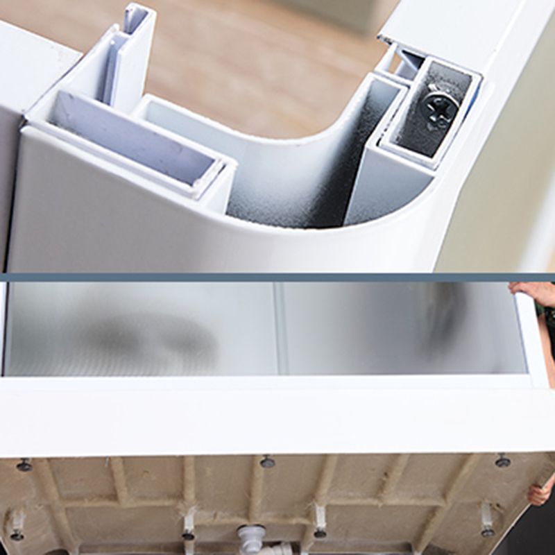 Single Sliding Shower Stall Rectangle Shower Stall with Towel Bar Clearhalo 'Bathroom Remodel & Bathroom Fixtures' 'Home Improvement' 'home_improvement' 'home_improvement_shower_stalls_enclosures' 'Shower Stalls & Enclosures' 'shower_stalls_enclosures' 'Showers & Bathtubs' 1200x1200_6b8fddfb-0a15-48e4-b0a5-9fa41e950daa