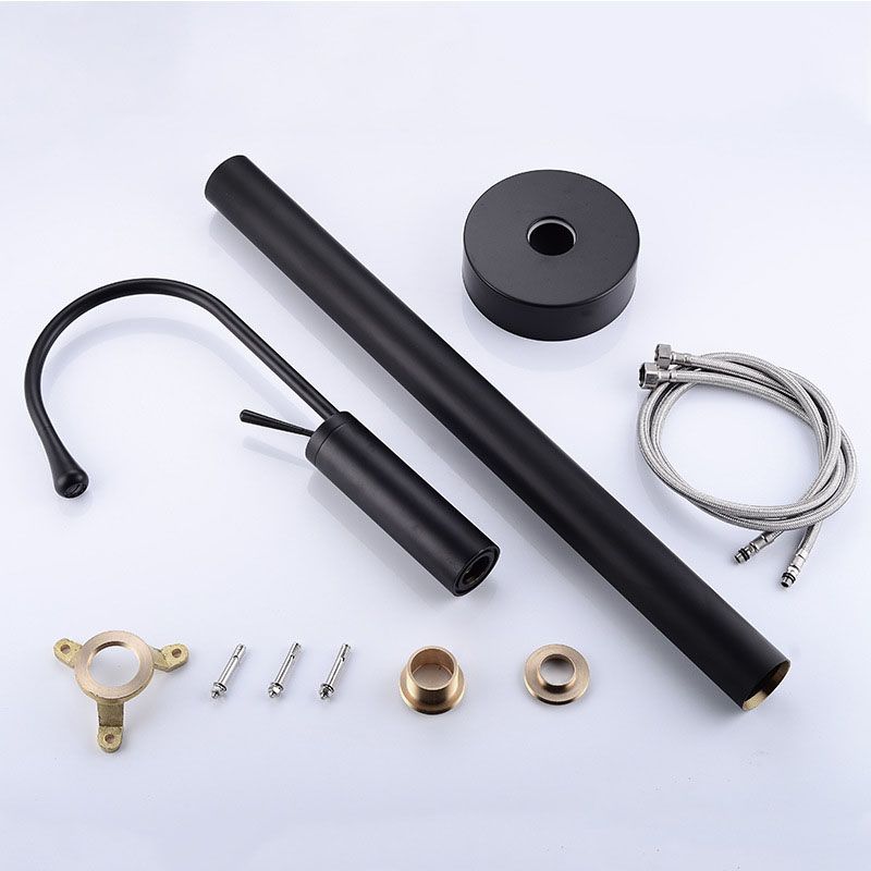 Modern Floor Mounted Single Handle Freestanding Tub Filler Metal Freestanding Faucet Clearhalo 'Bathroom Remodel & Bathroom Fixtures' 'Bathtub Faucets' 'bathtub_faucets' 'Home Improvement' 'home_improvement' 'home_improvement_bathtub_faucets' 1200x1200_6eb9ac98-6123-4125-8d42-d666c5d84669