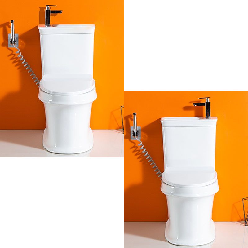 Siphon Jet Flush Toilet Modern OnePiece Toilet with Slow Close Seat