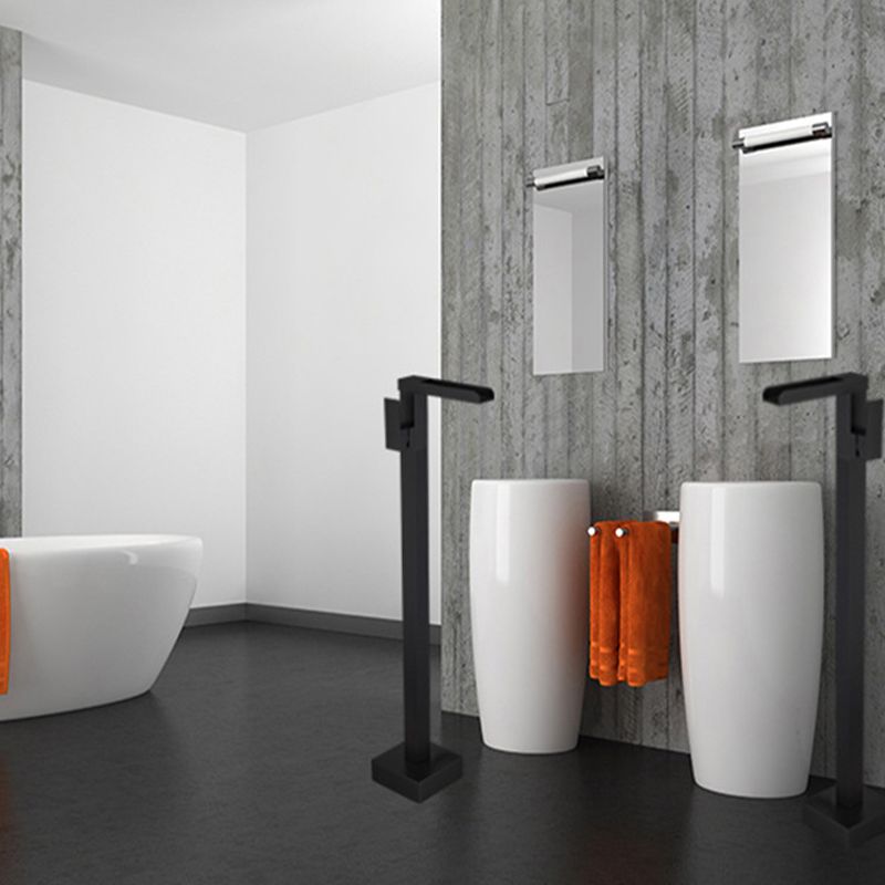 Floor Mounted Metal Freestanding Tub Filler One Handle Freestanding Bathtub Faucet Clearhalo 'Bathroom Remodel & Bathroom Fixtures' 'Bathtub Faucets' 'bathtub_faucets' 'Home Improvement' 'home_improvement' 'home_improvement_bathtub_faucets' 1200x1200_733ac9a2-b51a-4839-af71-1e59f4d87a7c