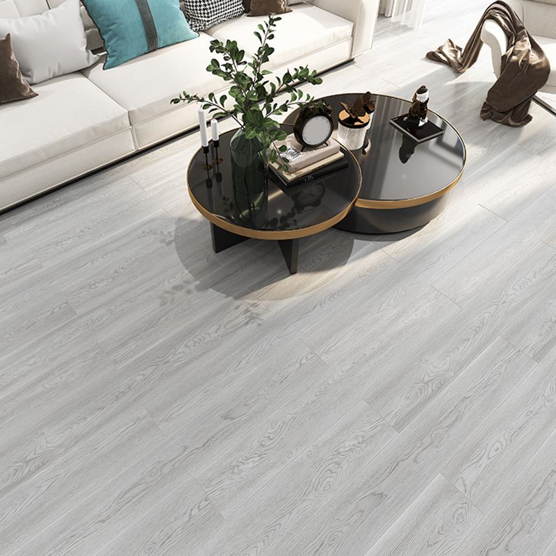 Traditional Flooring Planks Water Resistant Click-Locking Wood Floor Tile Clearhalo 'Flooring 'Hardwood Flooring' 'hardwood_flooring' 'Home Improvement' 'home_improvement' 'home_improvement_hardwood_flooring' Walls and Ceiling' 1200x1200_7366b59f-10c8-47a1-9100-95546401a865