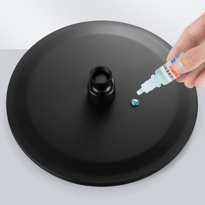 Black Round Fixed Shower Head Modern Style Wall-Mount Showerhead Clearhalo 'Bathroom Remodel & Bathroom Fixtures' 'Home Improvement' 'home_improvement' 'home_improvement_shower_heads' 'Shower Heads' 'shower_heads' 'Showers & Bathtubs Plumbing' 'Showers & Bathtubs' 1200x1200_7445b6f1-3f5f-4325-b903-4234c2126fc1