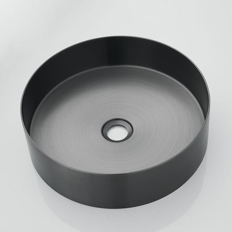 Modern Basin Sink Metal Round with Pop-Up Drain and Faucet Vessel Bathroom Sink Clearhalo 'Bathroom Remodel & Bathroom Fixtures' 'Bathroom Sinks & Faucet Components' 'Bathroom Sinks' 'bathroom_sink' 'Home Improvement' 'home_improvement' 'home_improvement_bathroom_sink' 1200x1200_74b86999-0d33-4e1f-a3f6-3c32962247c1