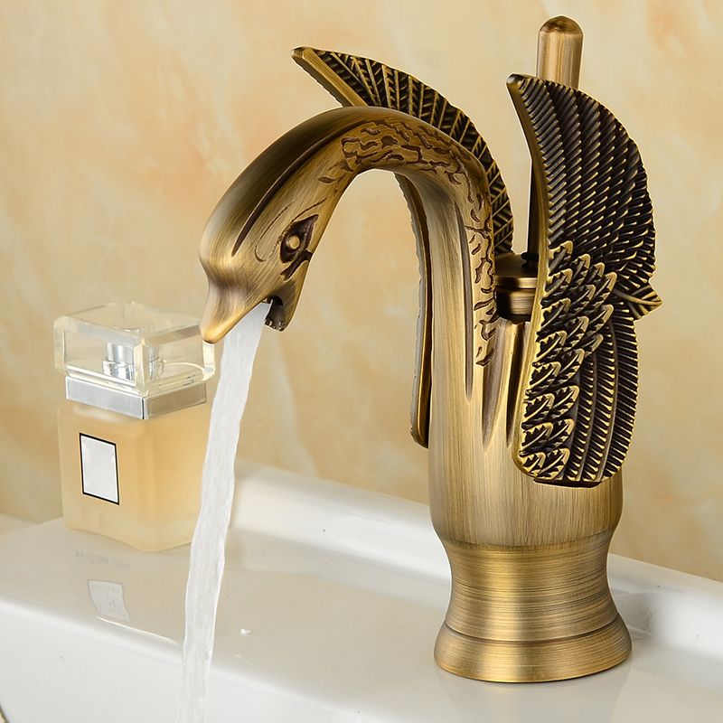 Traditional Wide Spread Bathroom Faucet 1-Handle Lavatory Faucet Clearhalo 'Bathroom Remodel & Bathroom Fixtures' 'Bathroom Sink Faucets' 'Bathroom Sinks & Faucet Components' 'bathroom_sink_faucets' 'Home Improvement' 'home_improvement' 'home_improvement_bathroom_sink_faucets' 1200x1200_757d32ea-a709-4d37-a5c7-b2fabac99adb