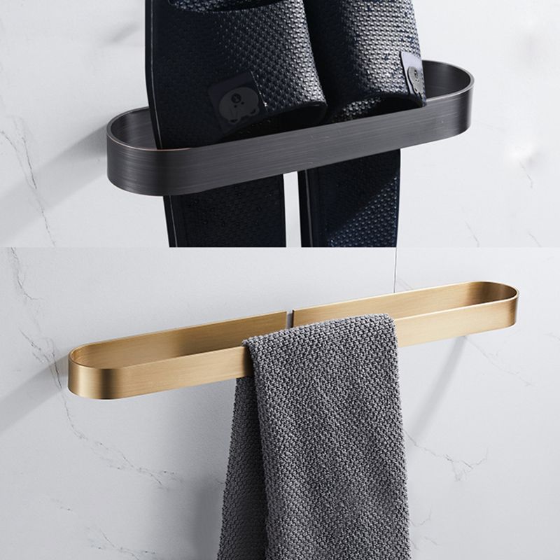2 Piece Modern Bathroom Hardware Set in Gold/Black, Towel Bar Clearhalo 'Bathroom Hardware Sets' 'Bathroom Hardware' 'Bathroom Remodel & Bathroom Fixtures' 'bathroom_hardware_sets' 'Home Improvement' 'home_improvement' 'home_improvement_bathroom_hardware_sets' 1200x1200_783a9a33-01ab-46e2-8390-20c4781f7a4f