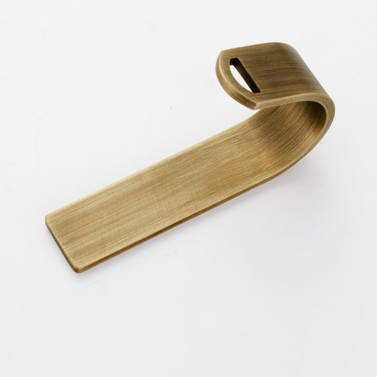 Brass 5 Piece Bathroom Accessory Set Vintage Metal Robe Hooks Clearhalo 'Bathroom Hardware Sets' 'Bathroom Hardware' 'Bathroom Remodel & Bathroom Fixtures' 'bathroom_hardware_sets' 'Home Improvement' 'home_improvement' 'home_improvement_bathroom_hardware_sets' 1200x1200_79840f7e-41d8-4ee0-a4b9-5a7daff6556e