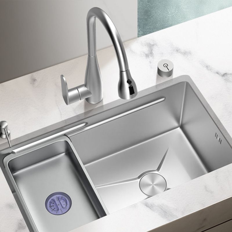 Single Basin Kitchen Sink Stainless Steel Modern Kitchen Sink Clearhalo 'Home Improvement' 'home_improvement' 'home_improvement_kitchen_sinks' 'Kitchen Remodel & Kitchen Fixtures' 'Kitchen Sinks & Faucet Components' 'Kitchen Sinks' 'kitchen_sinks' 1200x1200_7e467f1c-147e-408e-b7bc-9ec51f7e0760