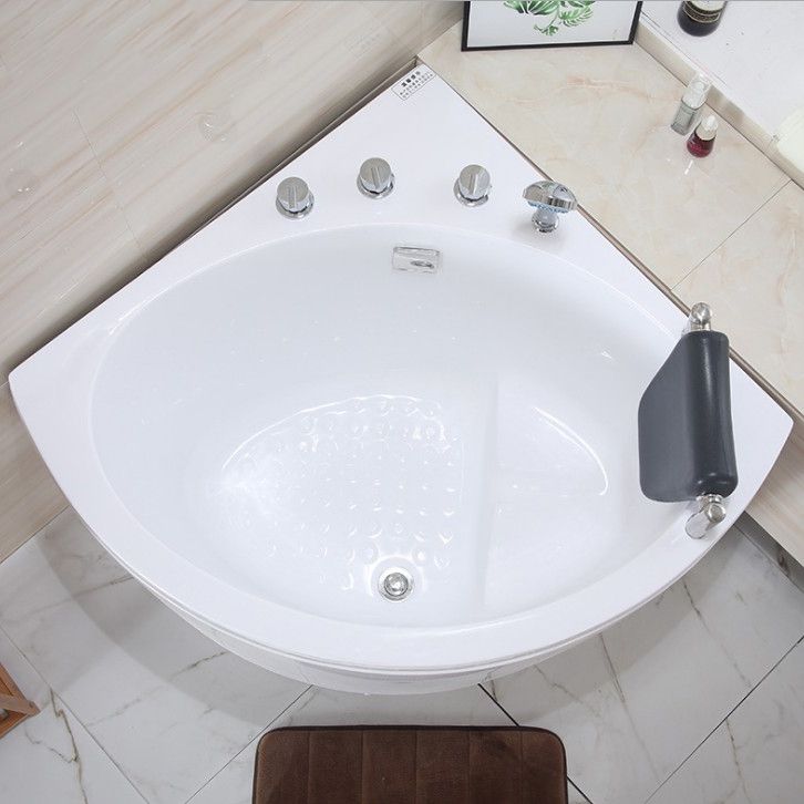 Acrylic Soaking Bathtub Antique Finish Back to Wall Corner Bath Tub Clearhalo 'Bathroom Remodel & Bathroom Fixtures' 'Bathtubs' 'Home Improvement' 'home_improvement' 'home_improvement_bathtubs' 'Showers & Bathtubs' 1200x1200_80f8bd92-6e0a-4030-985a-181ad5a688fc