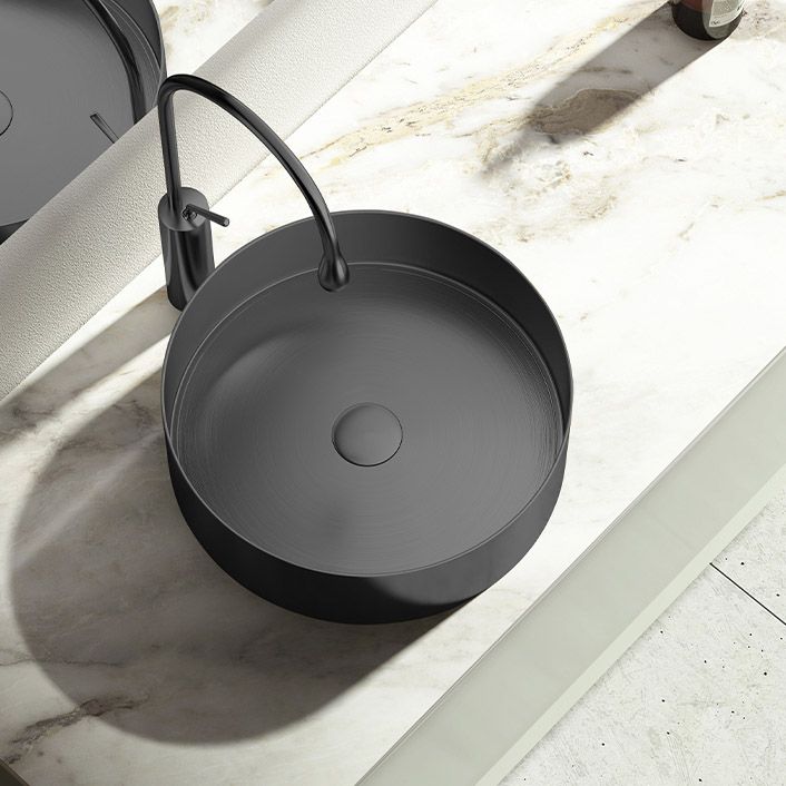 Modern Vessel Bathroom Sink Round Metal with Pop-Up Drain Vessel Lavatory Sink Clearhalo 'Bathroom Remodel & Bathroom Fixtures' 'Bathroom Sinks & Faucet Components' 'Bathroom Sinks' 'bathroom_sink' 'Home Improvement' 'home_improvement' 'home_improvement_bathroom_sink' 1200x1200_819c264f-f785-43e7-b6ff-d4c6d8bf8b4b