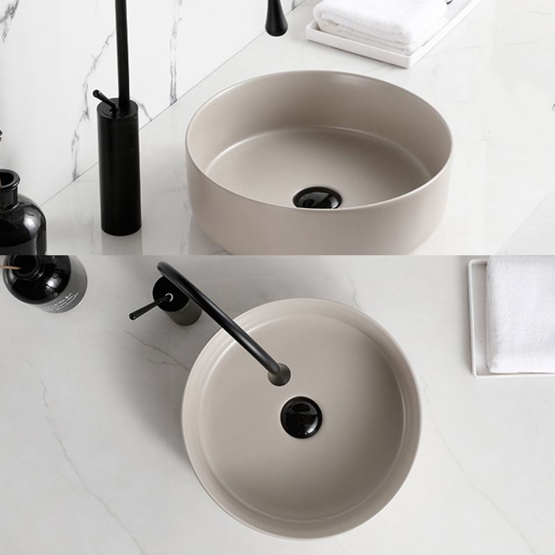 Modern Vessel Sink Round Porcelain with Basin Vessel Lavatory Sink without Faucet Clearhalo 'Bathroom Remodel & Bathroom Fixtures' 'Bathroom Sinks & Faucet Components' 'Bathroom Sinks' 'bathroom_sink' 'Home Improvement' 'home_improvement' 'home_improvement_bathroom_sink' 1200x1200_829db62b-871e-4052-b15d-bc6387663db0