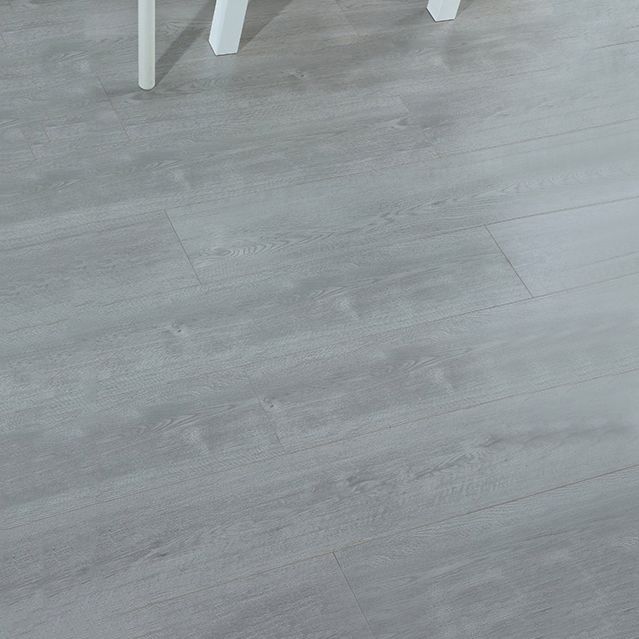 Nordic E0 Natural Solid Wood Laminate Flooring, Click Cinch Loc, Waterproof Clearhalo 'Flooring 'Home Improvement' 'home_improvement' 'home_improvement_laminate_flooring' 'Laminate Flooring' 'laminate_flooring' Walls and Ceiling' 1200x1200_85c42d5a-039a-4132-a371-3c12ebb483f5