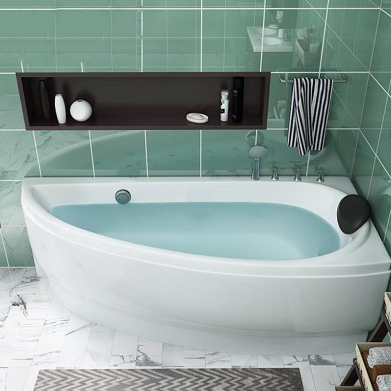 Back to Wall Corner Bathtub Acrylic White Modern Soaking Bath Clearhalo 'Bathroom Remodel & Bathroom Fixtures' 'Bathtubs' 'Home Improvement' 'home_improvement' 'home_improvement_bathtubs' 'Showers & Bathtubs' 1200x1200_866ffa04-b3c3-4c97-9770-1065fccc68f0