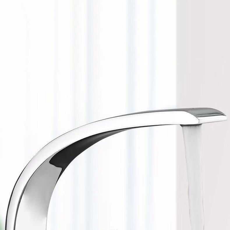 Modern 1-Handle Copper Faucets with Water Dispenser Standard Kitchen Faucets Clearhalo 'Home Improvement' 'home_improvement' 'home_improvement_kitchen_faucets' 'Kitchen Faucets' 'Kitchen Remodel & Kitchen Fixtures' 'Kitchen Sinks & Faucet Components' 'kitchen_faucets' 1200x1200_872c87ac-bcd8-4da6-86db-186e4b4fab23