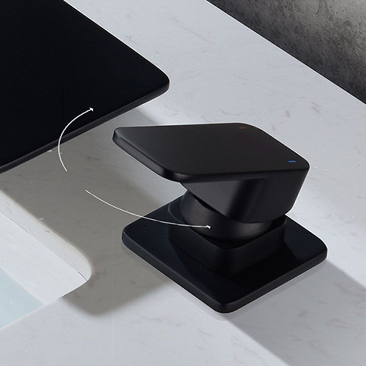 Square Brass Tub Faucet in Black with Single Handle Bathroom Faucet Clearhalo 'Bathroom Remodel & Bathroom Fixtures' 'Bathtub Faucets' 'bathtub_faucets' 'Home Improvement' 'home_improvement' 'home_improvement_bathtub_faucets' 1200x1200_87355277-e609-4b22-8ea7-2f93287397a9