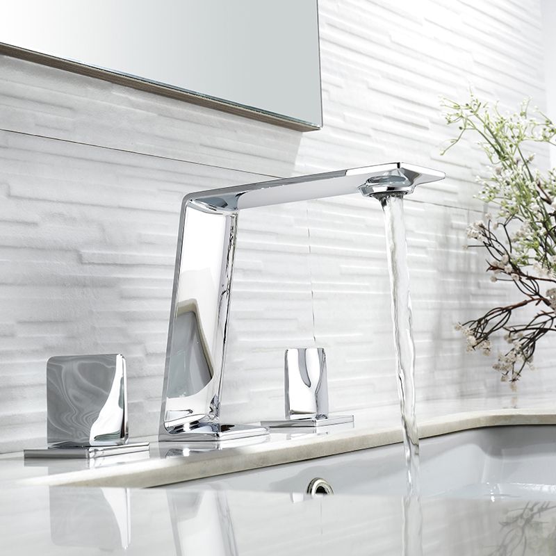Modern Square Brass Bathroom Sink Faucet with 2-Handle Sink Faucet Clearhalo 'Bathroom Remodel & Bathroom Fixtures' 'Bathroom Sink Faucets' 'Bathroom Sinks & Faucet Components' 'bathroom_sink_faucets' 'Home Improvement' 'home_improvement' 'home_improvement_bathroom_sink_faucets' 1200x1200_88882ac1-6776-40a2-b722-f163f6c03e04