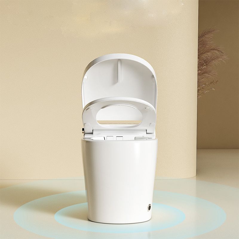 One Piece Toilet Siphon Jet Toilet Modern Porcelain Floor Mounted Flush Toilet Clearhalo 'Bathroom Remodel & Bathroom Fixtures' 'Home Improvement' 'home_improvement' 'home_improvement_toilets' 'Toilets & Bidets' 'Toilets' 1200x1200_8cb71a2f-6405-45e0-b099-1cf1b80e87d4