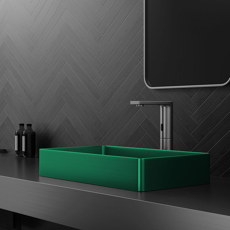 Modern Bathroom Sink Metal Rectangular Vessel Lavatory Sink with Pop-Up Drain Clearhalo 'Bathroom Remodel & Bathroom Fixtures' 'Bathroom Sinks & Faucet Components' 'Bathroom Sinks' 'bathroom_sink' 'Home Improvement' 'home_improvement' 'home_improvement_bathroom_sink' 1200x1200_8cf59a16-ca08-4d58-926c-9b4bd038db23