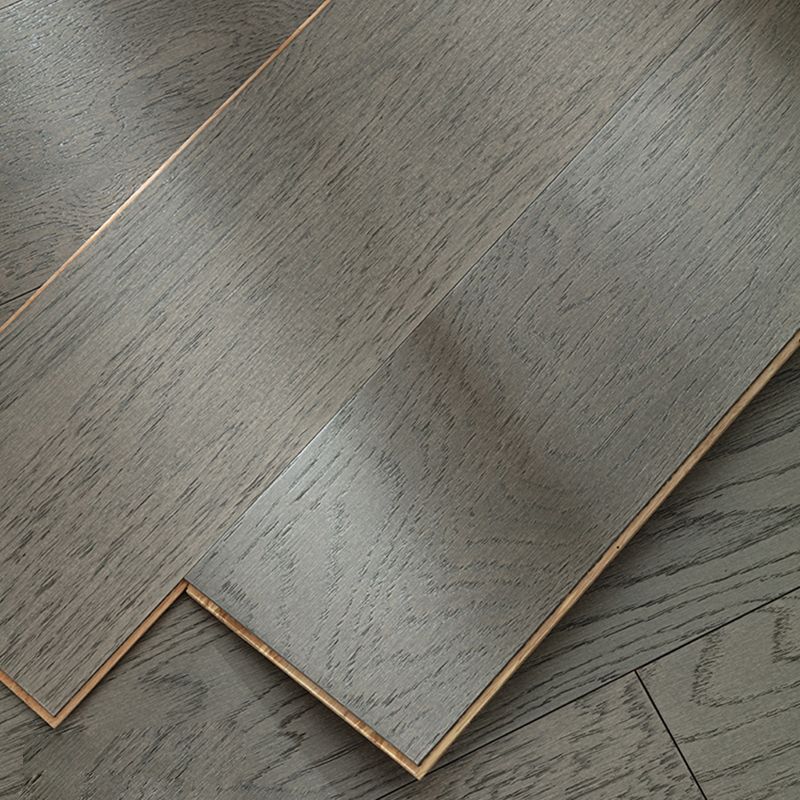 Modern Medium Laminate Flooring Natural Oak Laminate Plank Flooring Clearhalo 'Flooring 'Home Improvement' 'home_improvement' 'home_improvement_laminate_flooring' 'Laminate Flooring' 'laminate_flooring' Walls and Ceiling' 1200x1200_92d5da1f-2bb0-47b0-accf-9693962b83f5