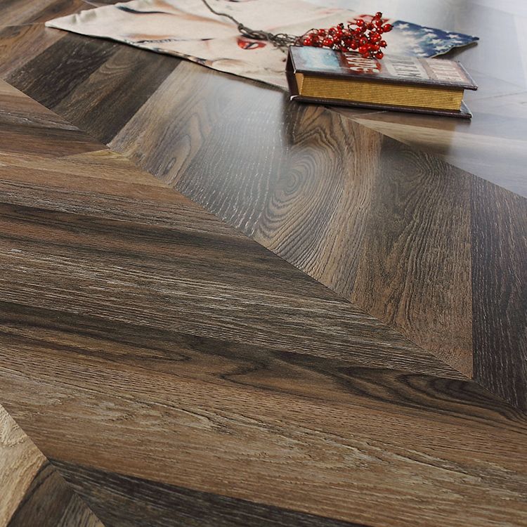 Traditional Laminate Plank Flooring Click Lock 11mm Thickness Laminate Flooring Clearhalo 'Flooring 'Home Improvement' 'home_improvement' 'home_improvement_laminate_flooring' 'Laminate Flooring' 'laminate_flooring' Walls and Ceiling' 1200x1200_92f0a029-4e08-4eca-bc34-687c229a70e9