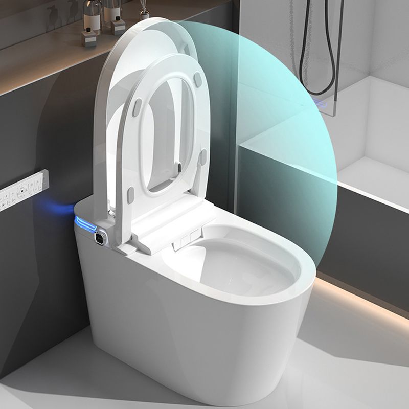 One Piece Toilet ABS Modern Toilet Floor Mounted Siphon Jet Toilet Bowl Clearhalo 'Bathroom Remodel & Bathroom Fixtures' 'Home Improvement' 'home_improvement' 'home_improvement_toilets' 'Toilets & Bidets' 'Toilets' 1200x1200_9335a971-8af6-4a1d-b9ef-d91bdce20671