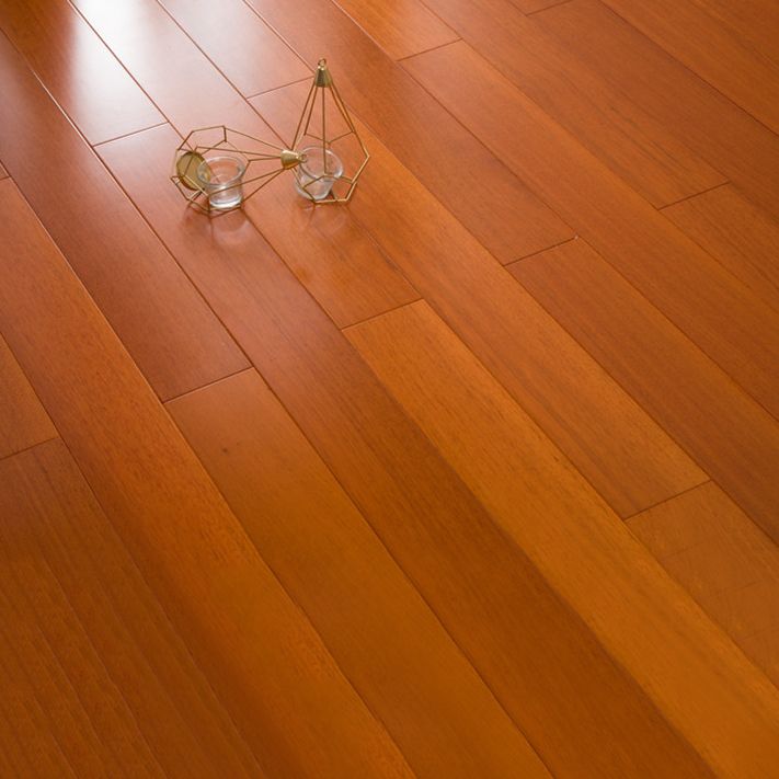 Modern Natural Solid Wood Laminate Flooring Click-Lock Waterproof Clearhalo 'Flooring 'Home Improvement' 'home_improvement' 'home_improvement_laminate_flooring' 'Laminate Flooring' 'laminate_flooring' Walls and Ceiling' 1200x1200_93d83d1e-bef4-4c5f-8255-175790c94ef0