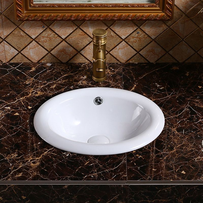 Modern Bathroom Sink Porcelain Oval-Shape Drop-in Bathroom Sink with Pop-Up Drain Clearhalo 'Bathroom Remodel & Bathroom Fixtures' 'Bathroom Sinks & Faucet Components' 'Bathroom Sinks' 'bathroom_sink' 'Home Improvement' 'home_improvement' 'home_improvement_bathroom_sink' 1200x1200_93f6e98a-a33a-46b7-b4f7-f38d4cc9d272