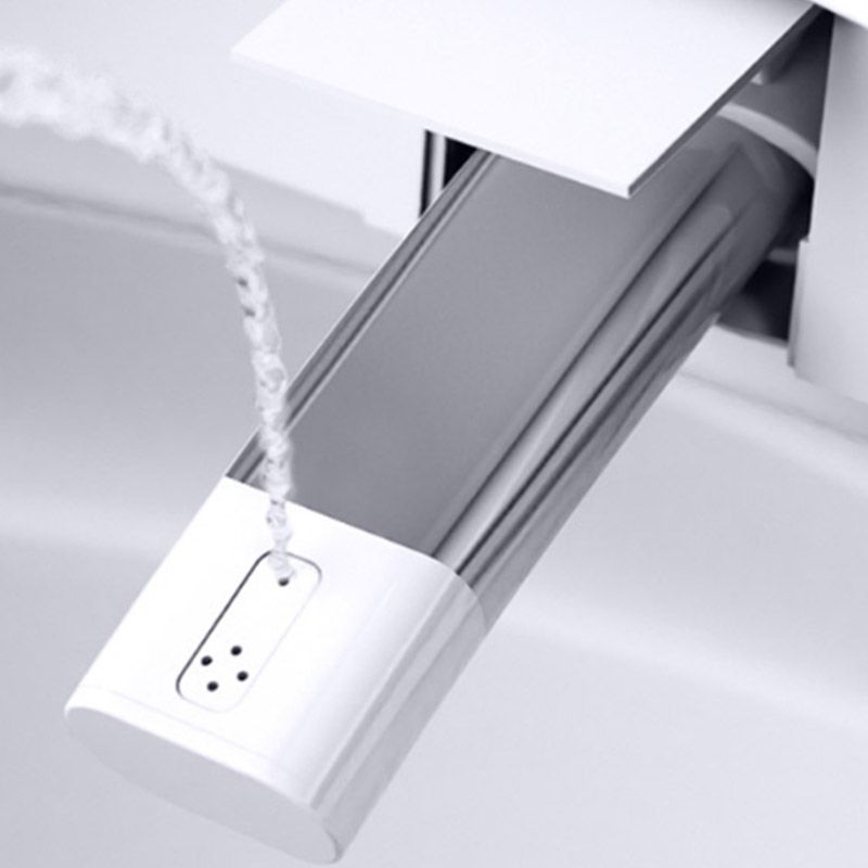 Contemporary One Piece Toilet Floor Mounted White Toilet Bowl with Seat for Washroom Clearhalo 'Bathroom Remodel & Bathroom Fixtures' 'Home Improvement' 'home_improvement' 'home_improvement_toilets' 'Toilets & Bidets' 'Toilets' 1200x1200_997d5d64-06d5-41af-a6ef-8362b48c659a