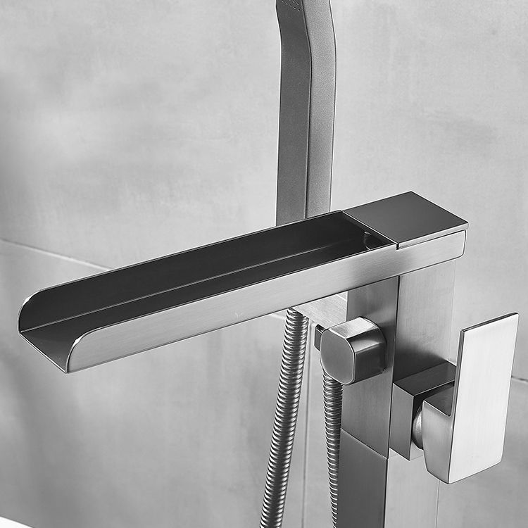 Modern Freestanding Bathtub Faucet Copper with Hose Freestanding Tub Fillers Clearhalo 'Bathroom Remodel & Bathroom Fixtures' 'Bathtub Faucets' 'bathtub_faucets' 'Home Improvement' 'home_improvement' 'home_improvement_bathtub_faucets' 1200x1200_9a9b9cfb-bca0-432a-8579-becc0d2cf134