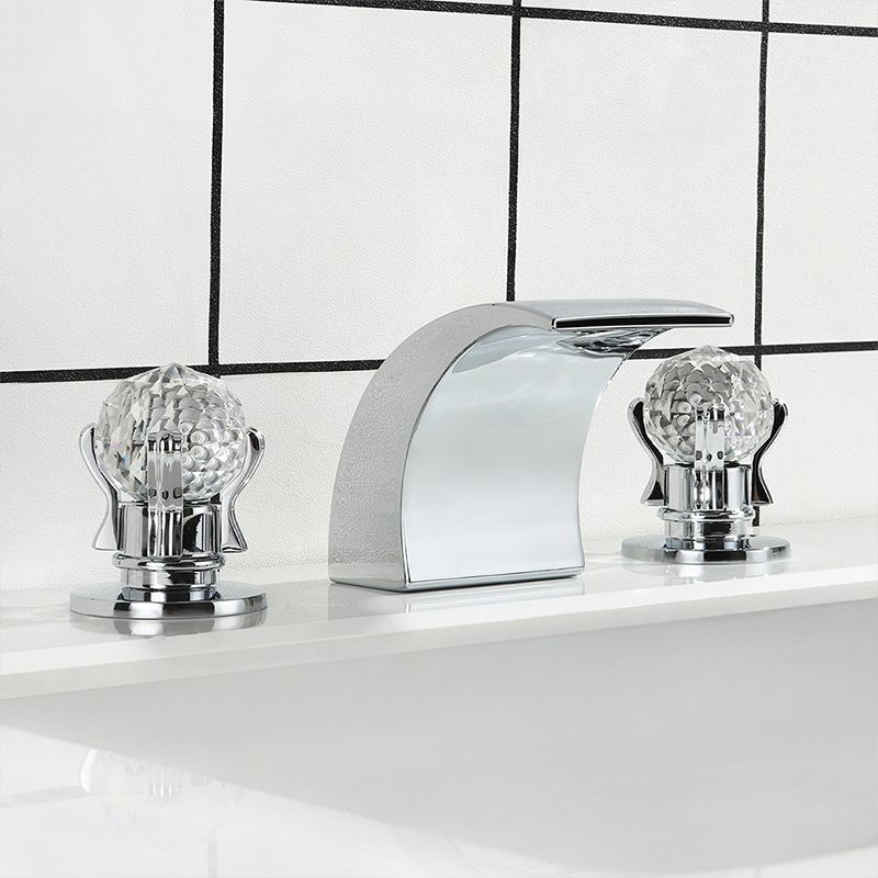 Circular 2-Handle Bathroom Faucet 3 Hole Widespread Bathroom Sink Faucet with Brass Clearhalo 'Bathroom Remodel & Bathroom Fixtures' 'Bathroom Sink Faucets' 'Bathroom Sinks & Faucet Components' 'bathroom_sink_faucets' 'Home Improvement' 'home_improvement' 'home_improvement_bathroom_sink_faucets' 1200x1200_9b3e4886-3360-48f8-851f-638edfbaf52d