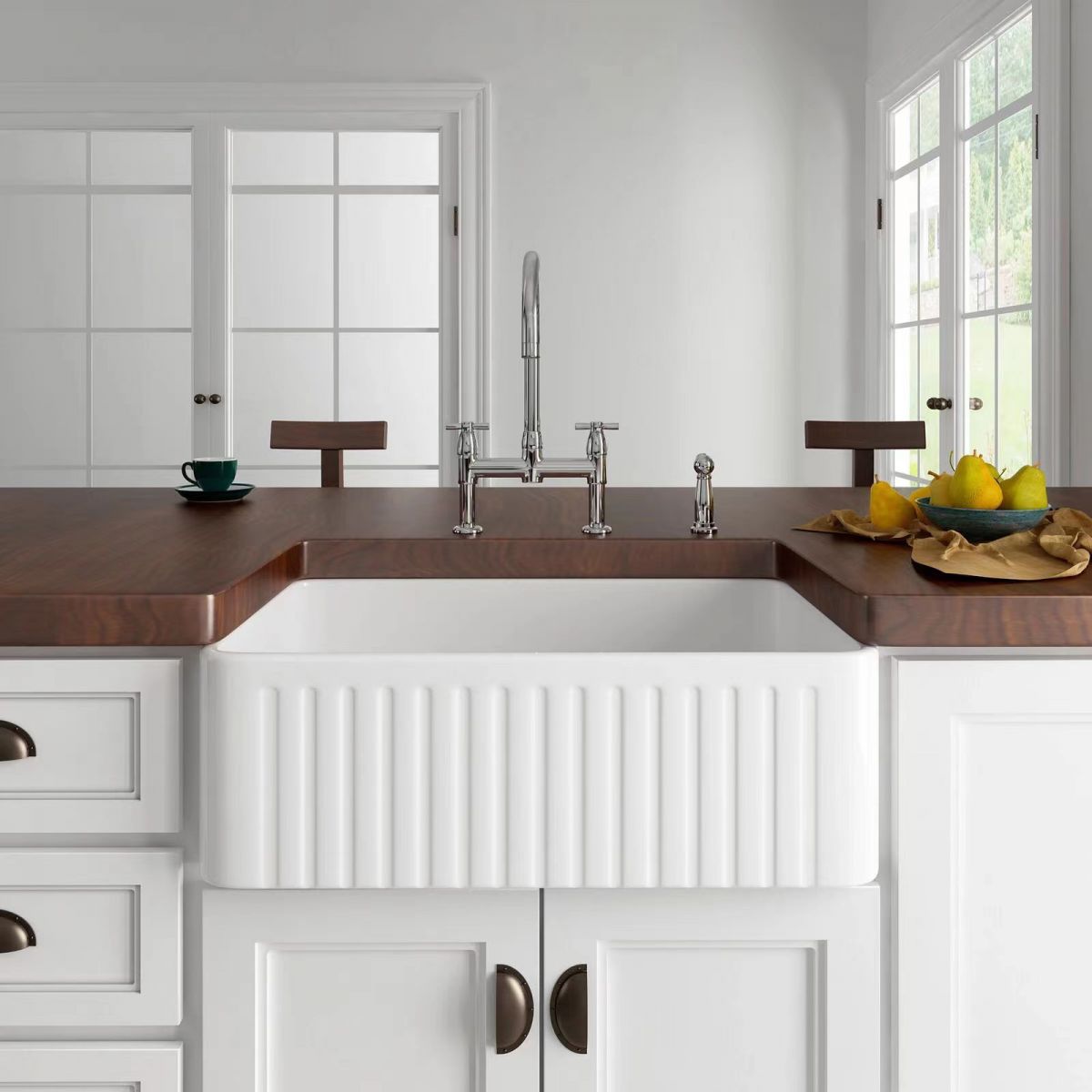Classic Quartz Kitchen Sink White Apron Fluted Farmhouse Sink Clearhalo 'Home Improvement' 'home_improvement' 'home_improvement_kitchen_sinks' 'Kitchen Remodel & Kitchen Fixtures' 'Kitchen Sinks & Faucet Components' 'Kitchen Sinks' 'kitchen_sinks' 1200x1200_9bfbdab7-79fa-46b4-80d7-814c5e186615